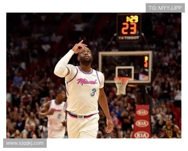 [CBA]无视防守 杰曼后撤步三分应声入网.